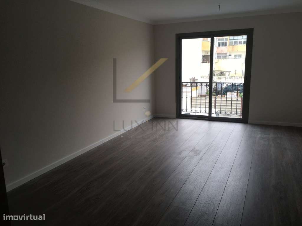 Apartamento T1, com parqueamento e arrecadação com terraço, Montijo - Grande imagem: 4/18