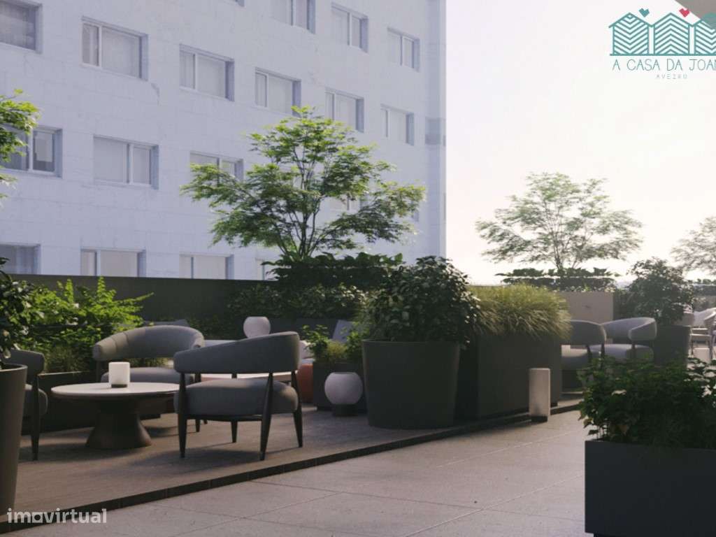 Apartamento T3 com Lugares de Garagem no Cais de São Roque-7