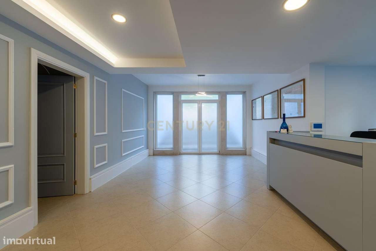 Moradia no Condomínio Privado da Penha Longa-35