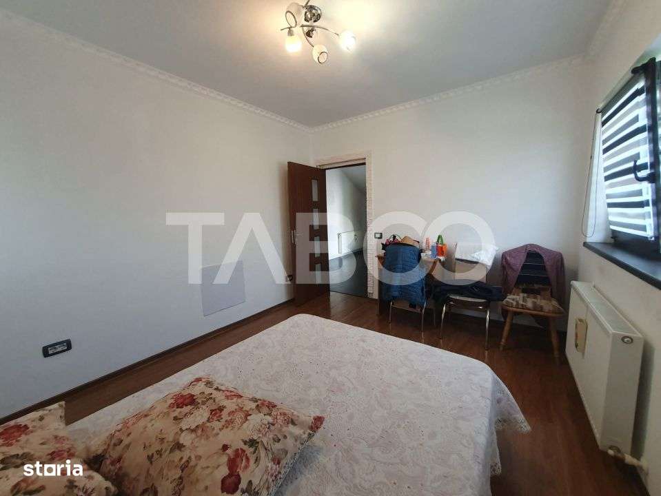 Casa 5 camere 3 bai 2 terase garaj magazie de vanzare 180 mp utili-7
