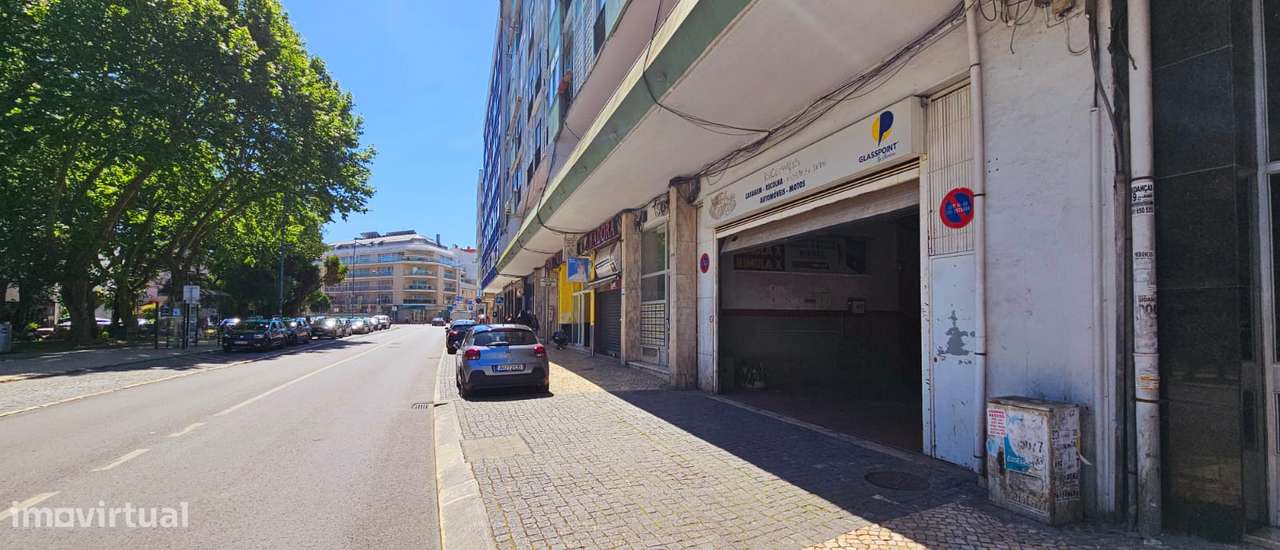 Garagem / Parqueamento no Centro da Amadora-9