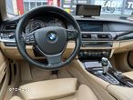 BMW Seria 5 525d xDrive - 15