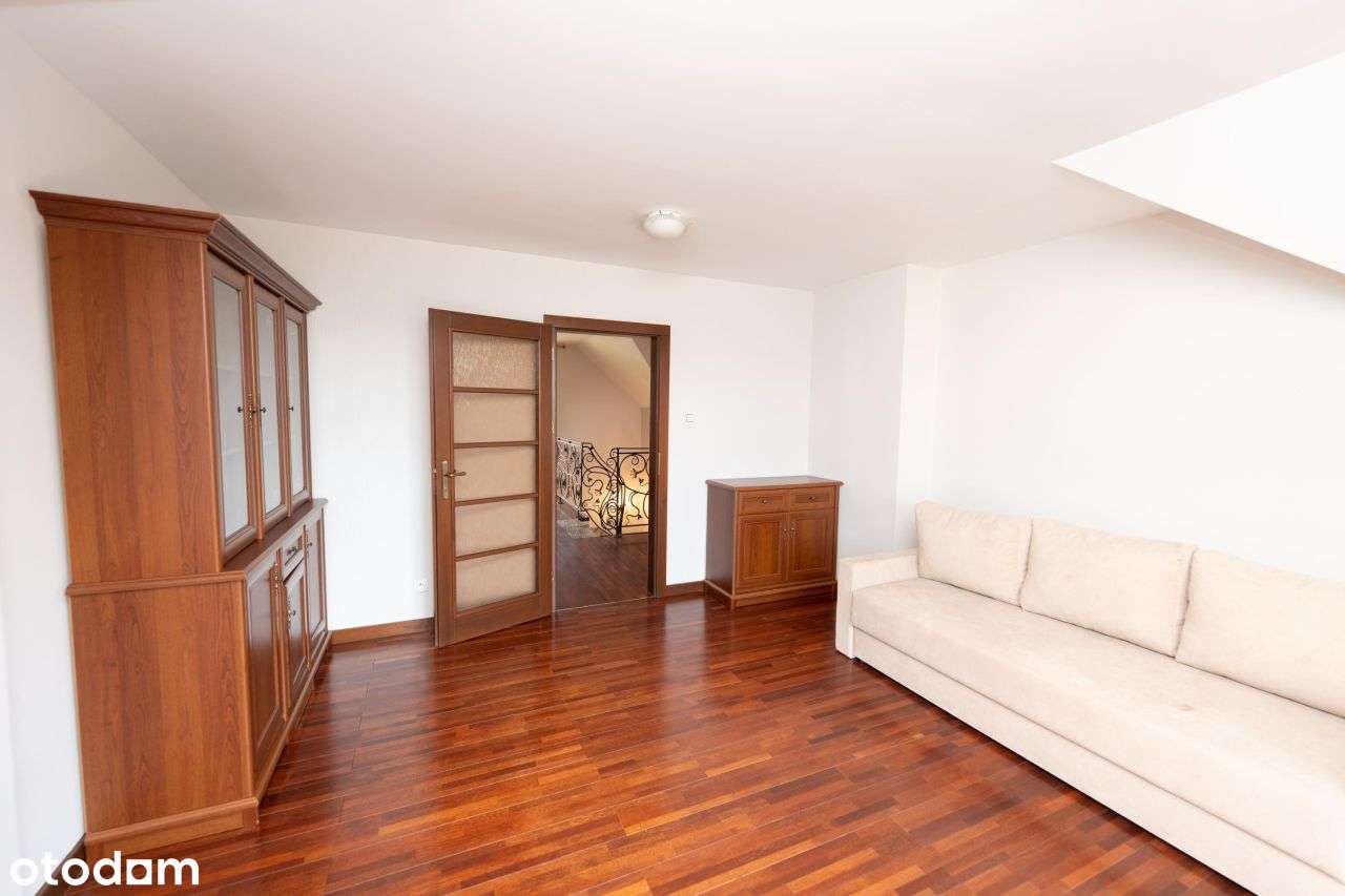 Dom, 230 m², Żerniki Wrocławskie-11