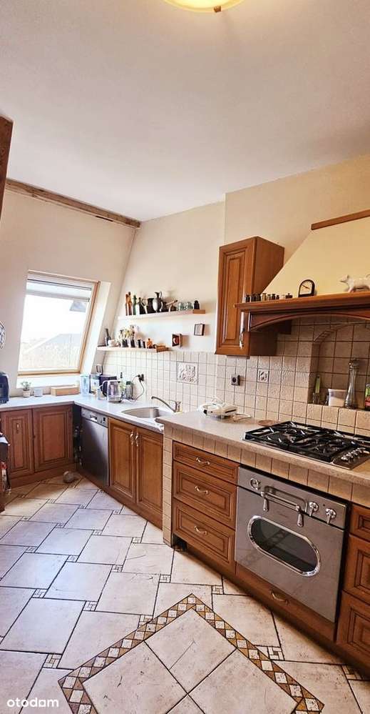 Nowa Cena - Urokliwe Mieszkanie w Centrum-3