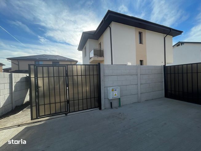 Casa individuala,4 camere+mansarda,toate utilitatile,scoala,Comision 0-1