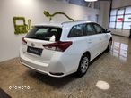 Toyota Auris 1.6 Premium - 5