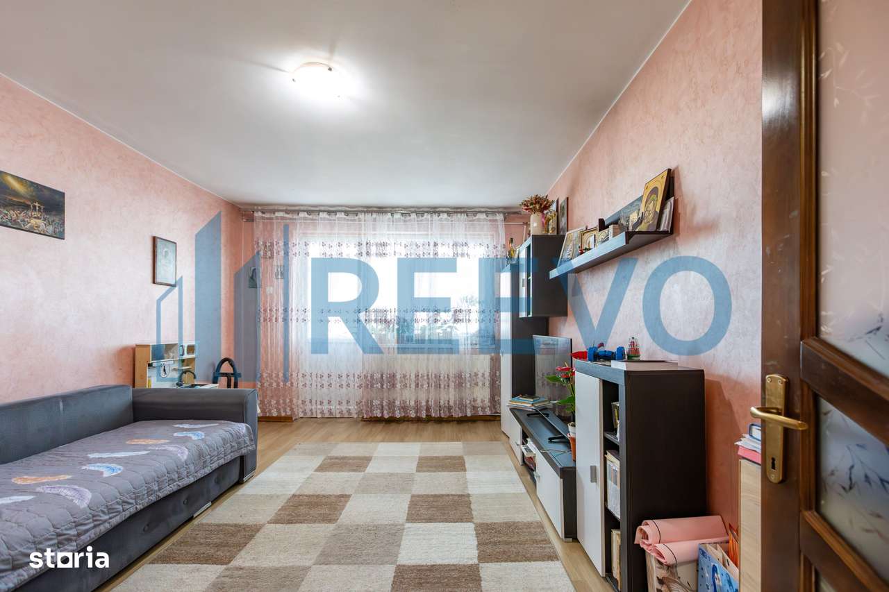 Apartament de vanzare cu doua camere, decomandat - str Cornisa Bistrit-3