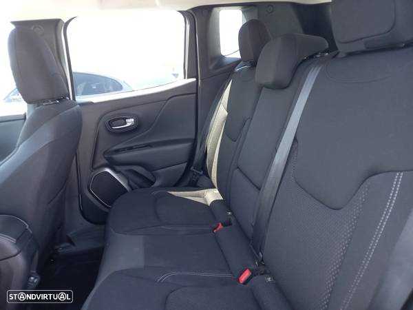 Jeep Renegade 1.6 MJD Limited - 28