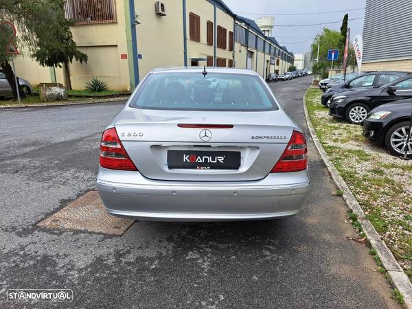 Mercedes-Benz E 200 K Elegance Aut. - 24