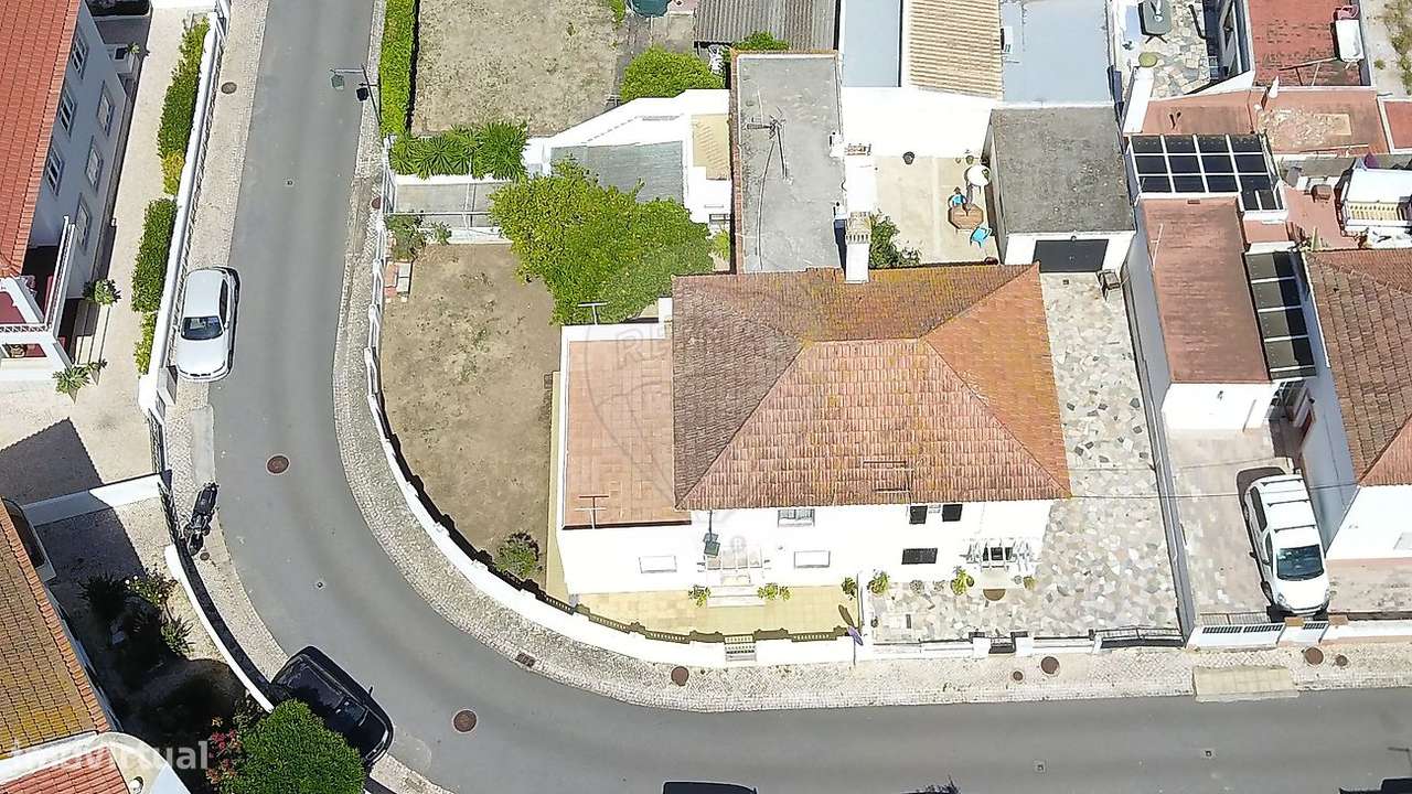 Moradia T4 para venda-5