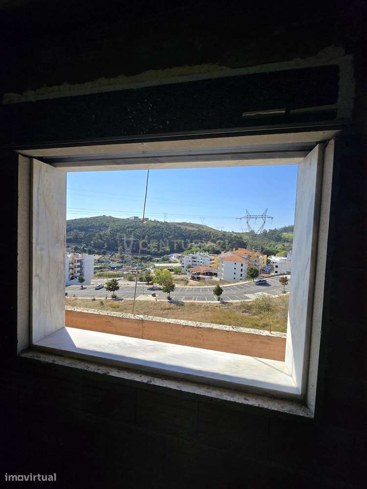 Apartamento T3 com varandas + 2 lugares de estacionamento - Conclusão: - Grande imagem: 5/13