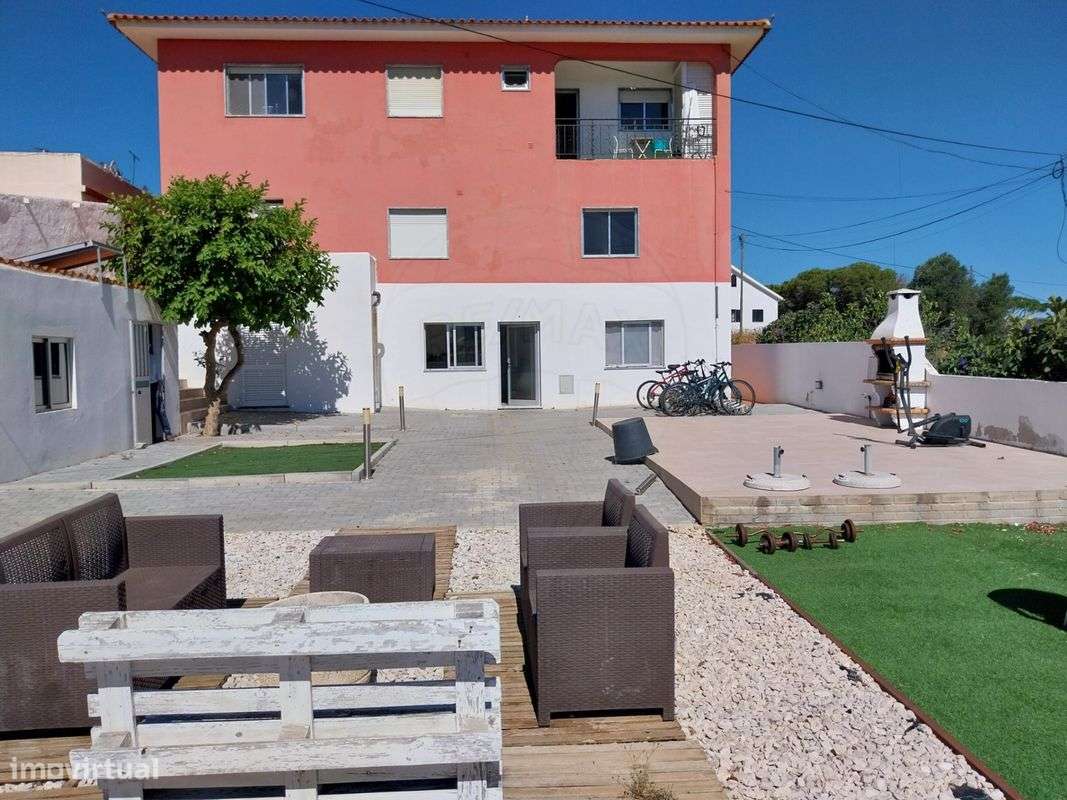 Moradia T12 para venda - Grande imagem: 3/32