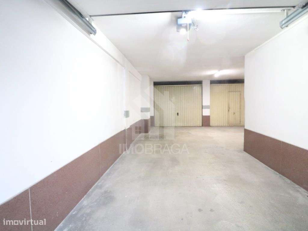 Venda de Apartamento T3 em Lomar-31