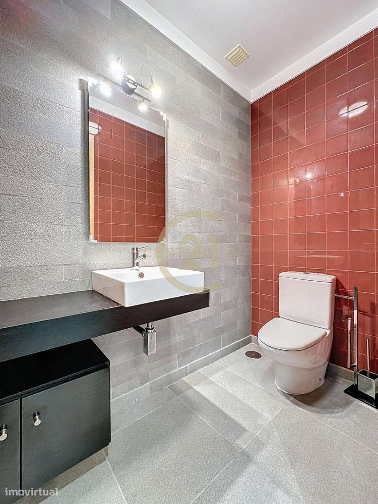 Moradia T3 com varanda e garagem na Fonte do Bastardo - Grande imagem: 5/6