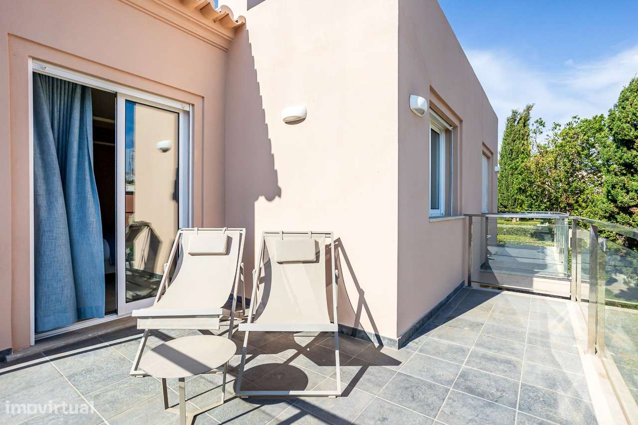 Elegante Moradia em Condomínio Privado com Piscina em Carvoeiro-29