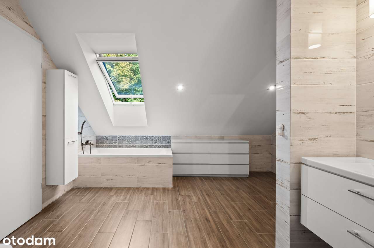 Komfortowy dom z zjawiskową działką świetnie skomunikowany-8