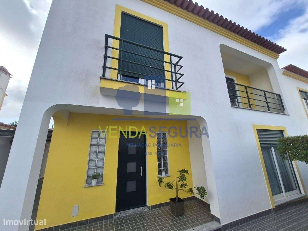 Vivenda T5 | Zona do Mourasol | Moura - Grande imagem: 4/45