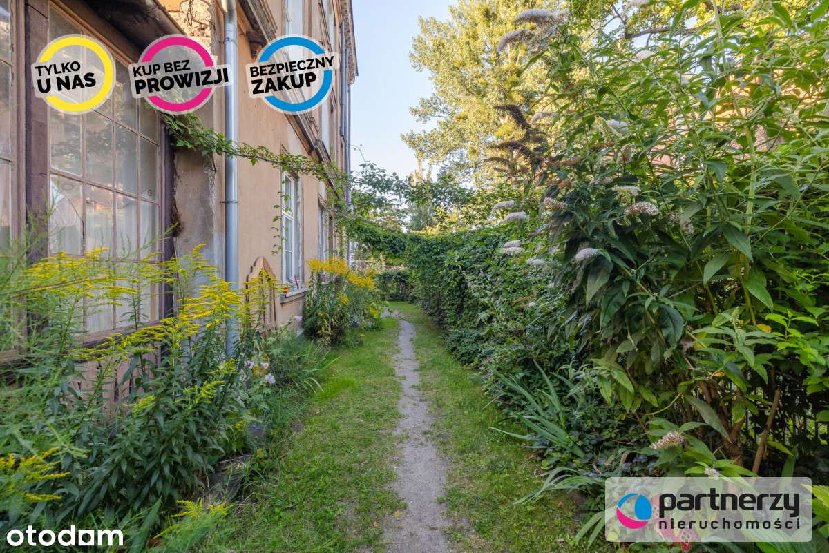 Klimatyczne mieszkanie w kamienicy z ogrodem!-14