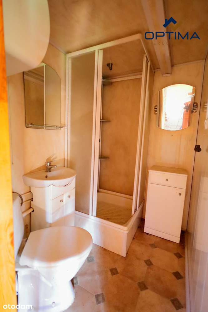 Domek w Olzie nad wodą - duża działka.-9