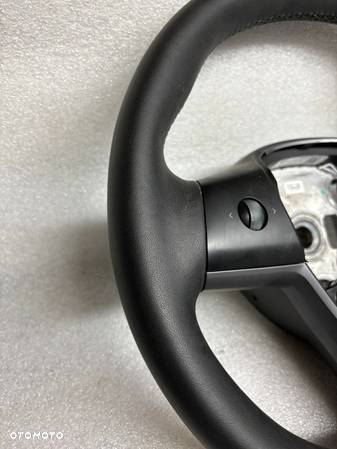 KIEROWNICA SKORA MULTI TESLA MODEL 3 1095222 ORG - 7