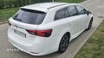 Toyota Avensis 1.8 Premium MS - 6