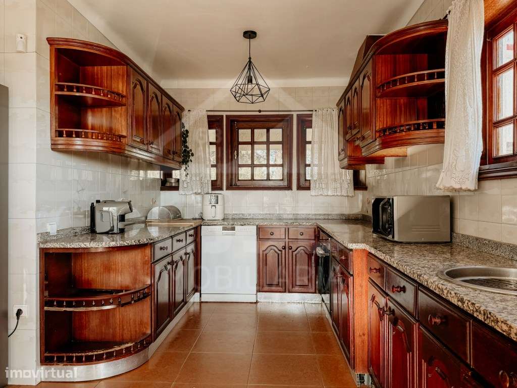 Moradia Isolada T5+3 em Salvaterra de Magos-6