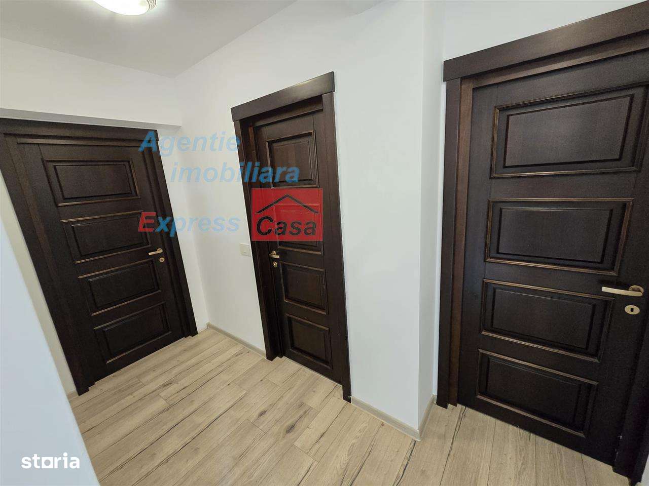 Super oferta! Apartament 3 camere, etaj 1, zona Palas Mall-10