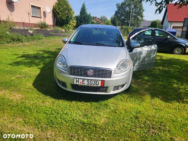 Fiat Linea 1.4 8V Dynamic - 15