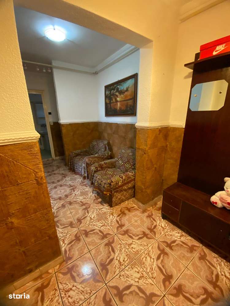 2 DECOMANDATE foarte spatios cu centrala si termopan zona Narcisa-13