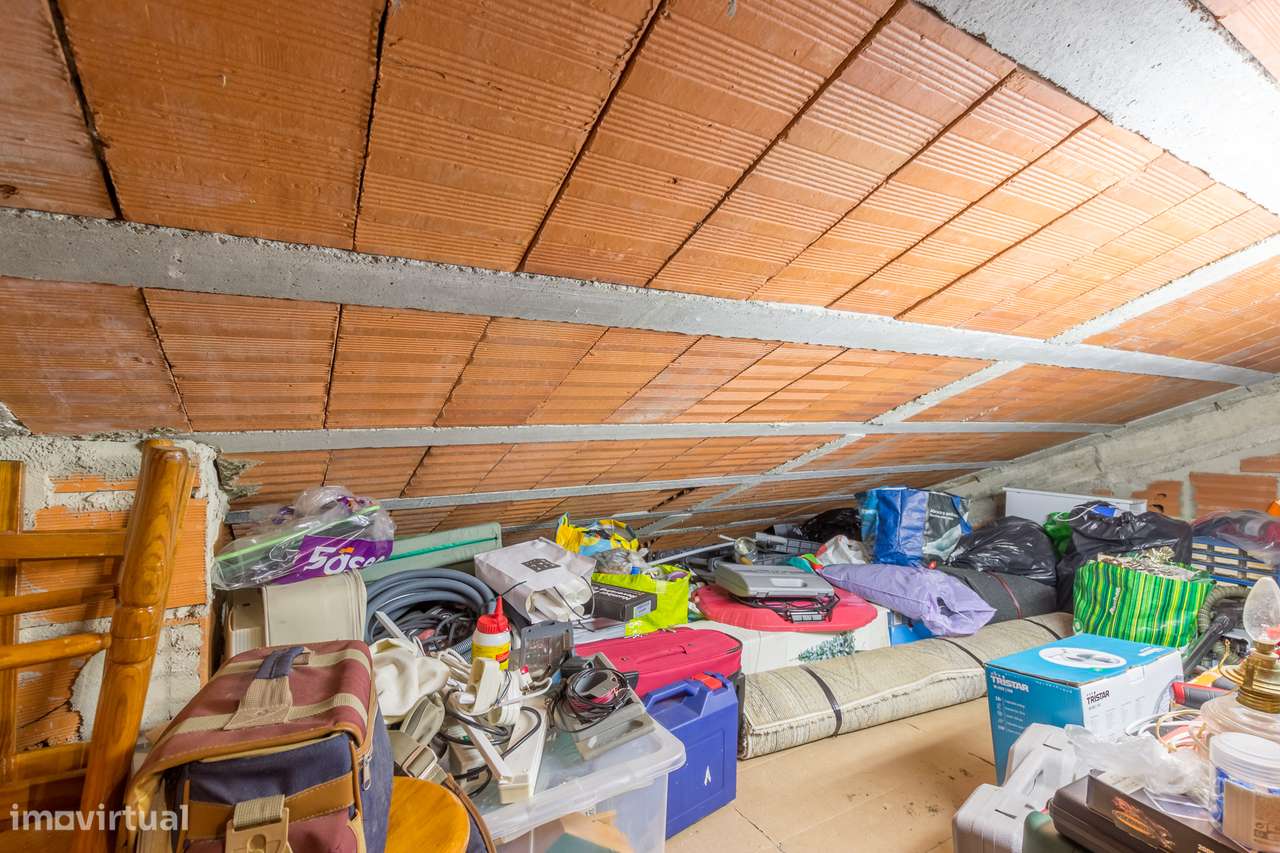 Moradia Geminada T3 na Quinta do Conde-24