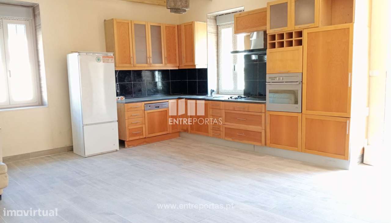 Venda de Moradia V3 em remodelação, Darque, Viana do Castelo - Grande imagem: 2/12