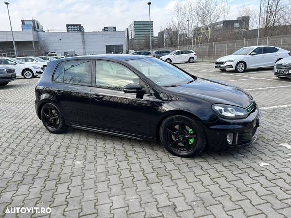 Volkswagen Golf - 5