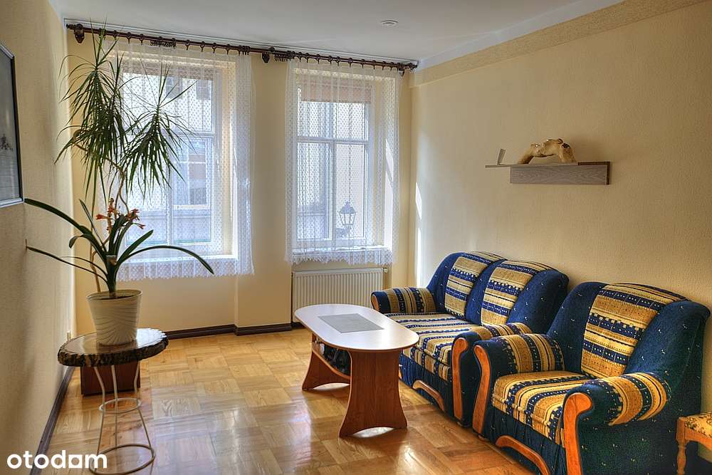 3 pokoje, I piętro, centrum miasta-1