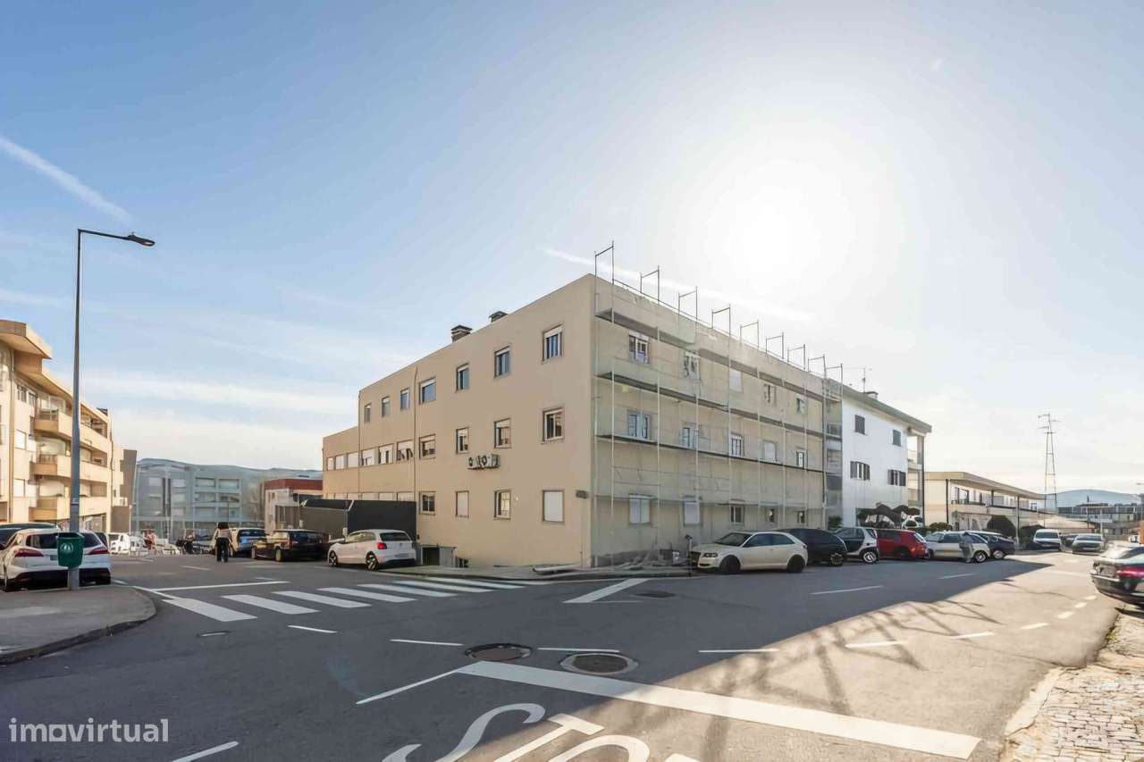 Apartamento T3 em Ponte - Guimarães-0