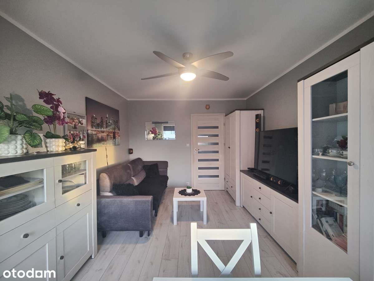 Na sprzedaż 2 pokoje rozkładowe z balkonem-V osiedle-2