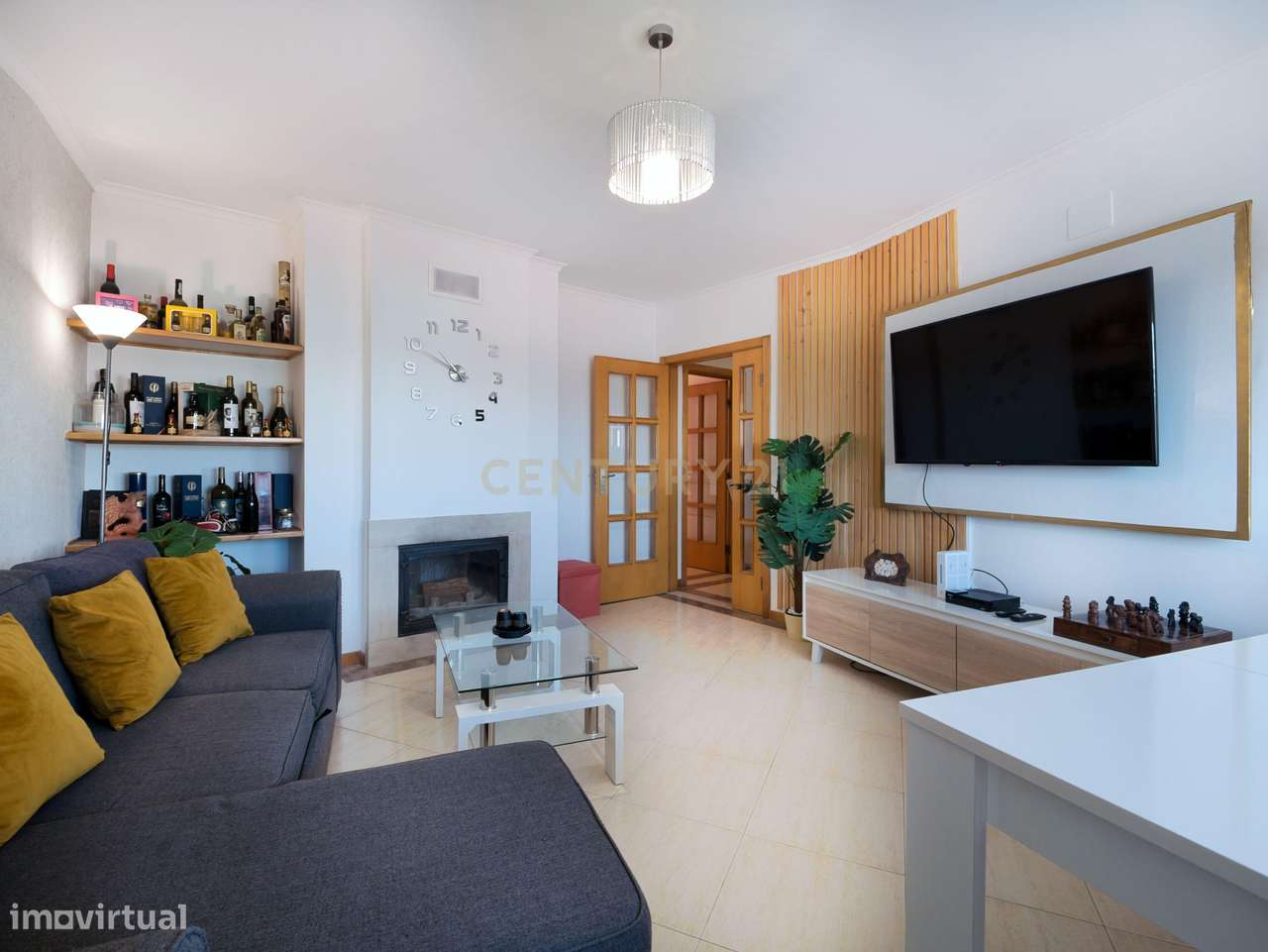 Apartamento T2 com Lareira e arrecadação-Predio com Elevador - Palhais - Grande imagem: 2/24