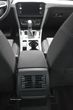 Volkswagen Passat 2.0 TDI DSG Comfortline - 36