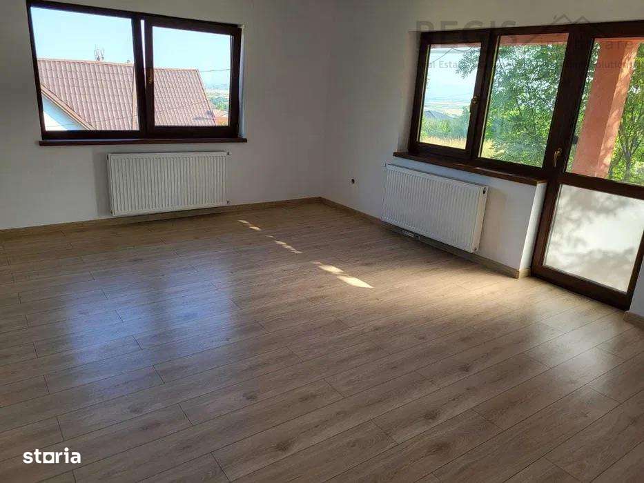 Casa 2025, Constructie Solida cu Demisol si Gradina, Bunloc - Imagine principală: 4/8