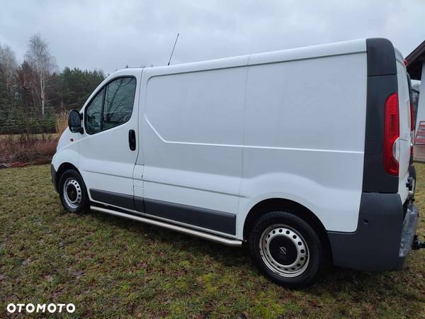 Opel Vivaro - 2