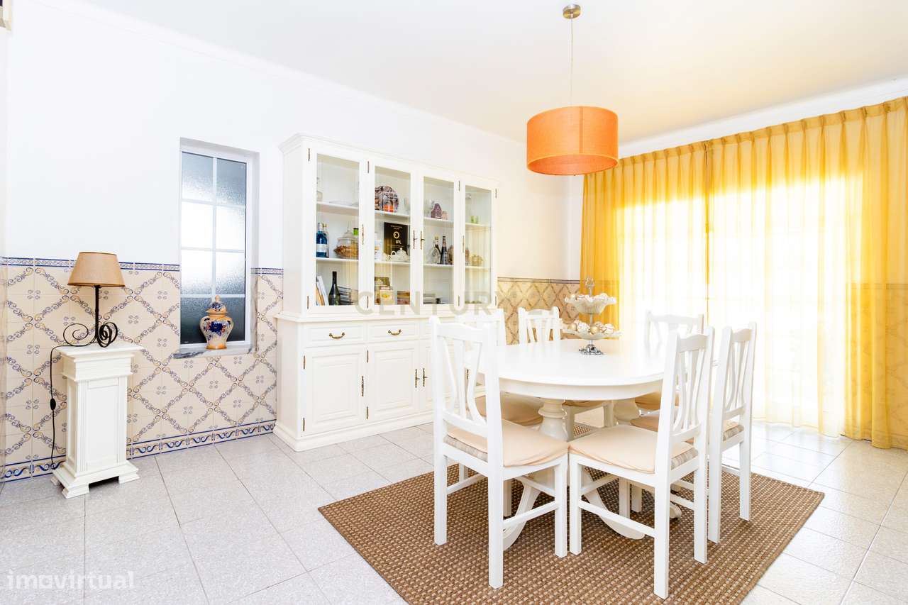 Moradia T3 com Jardim e Piscina - Grande imagem: 4/14