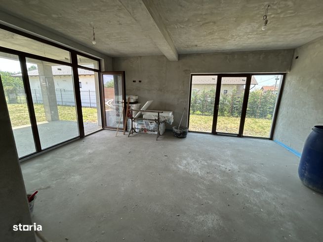 Vand vila noua Livada,st.840 mp,sc.130 mp,situat pe 2 strazi-2