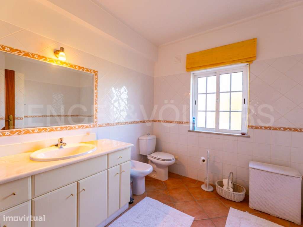 Moradia T3 com Piscina em São Brás de Alportel-17