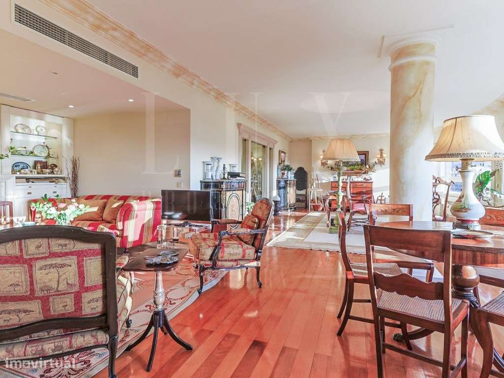 Apartamento T5 | Urbanização Voimarães, Coimbra - Grande imagem: 3/28