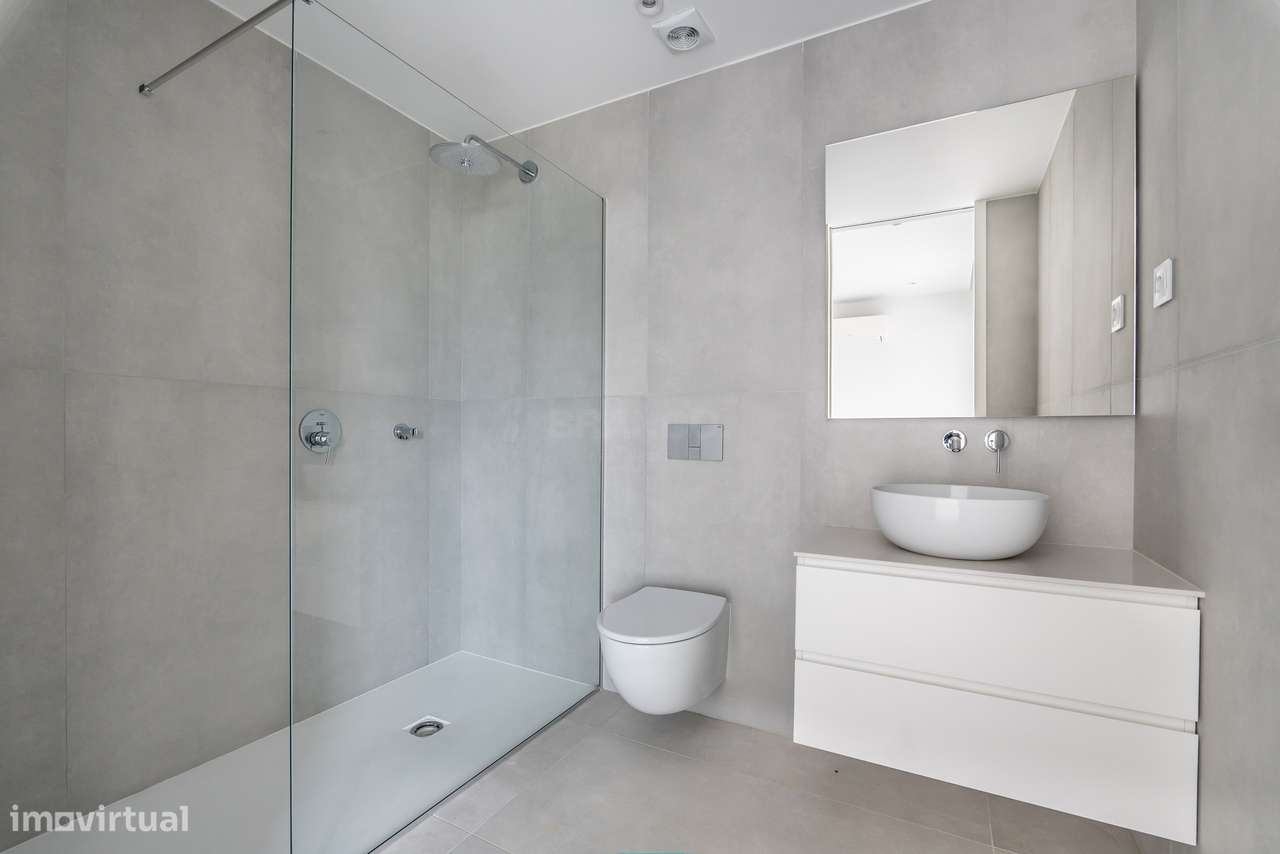 Apartamento T2 de Luxo no The Leaf — a 200 m da Praia do Porto de Mós,-18
