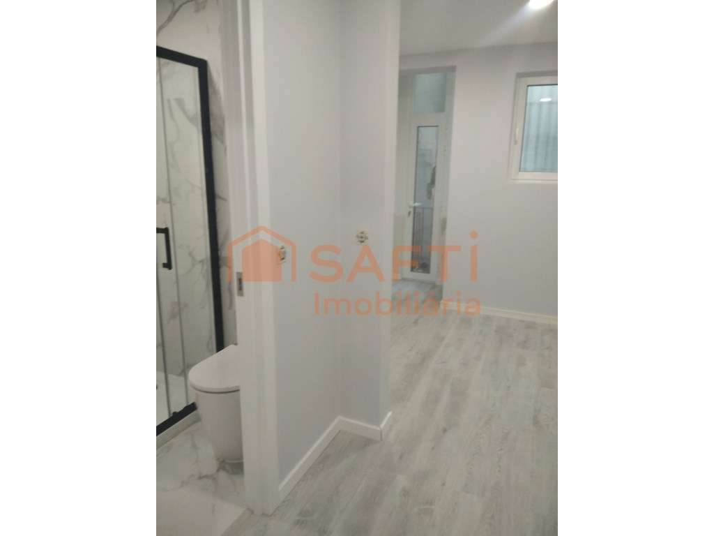 Apartamento t2, em Dafundo, Oeiras - Grande imagem: 4/11