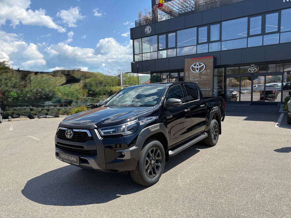 Toyota Hilux 2.8D 204CP 4x4 Double Cab AT MHEV Invincible 2025