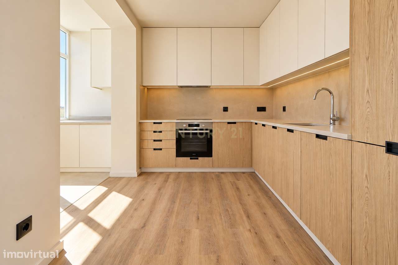 Espectacular Apartamento T3, totalmente remodelado, no centro do Monti-7