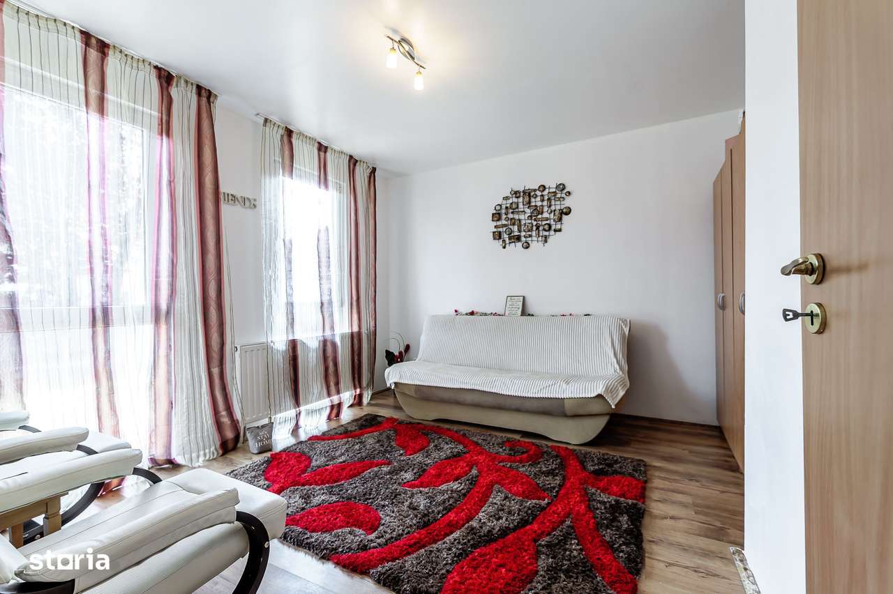 Casă 2008 - 6 camere - teren 1440 mp - Zadareni, Arad - COMISION 0% - Imagine principală: 3/10