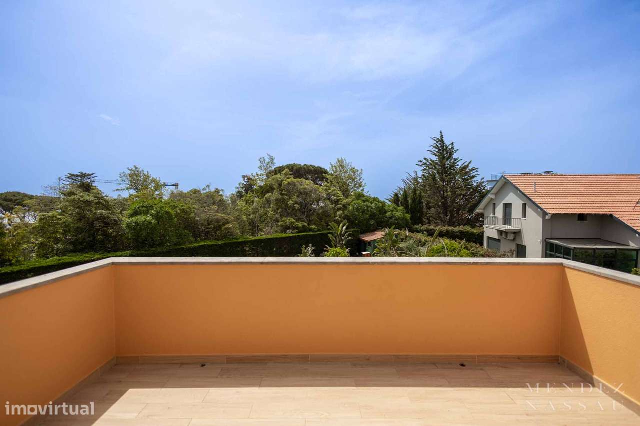Private Estate - Multi Family - Estoril Villa-27