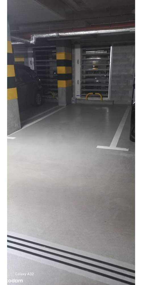 Miejsce parkingowe w garażu podziemnym, zdjęcie 1 z 2